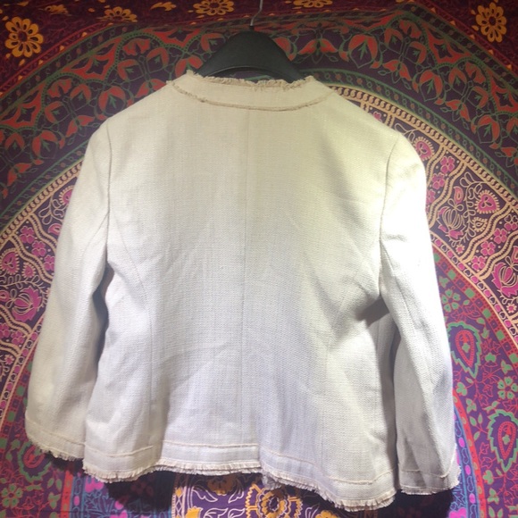 Ann Taylor beige two piece linen suit. - Picture 2 of 4